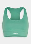 MEDIUM SUPPORT RACER BACK BRA - Urheiluliivit: keskitason tuki - green