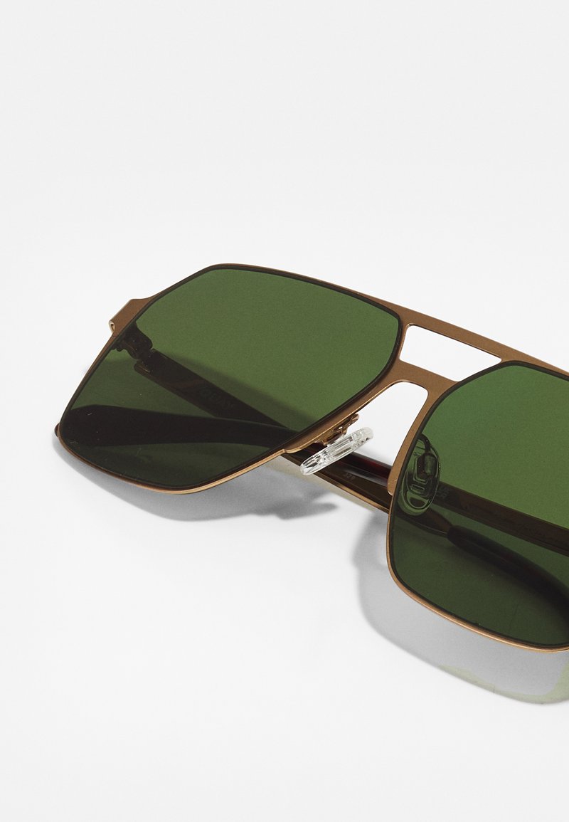 Quay Unisex BACKSTAGE PASS Polarized Sunglasses Brown Bronze Green Quay Australia | Accessories | Quay Australia Backstage Pass  main image 2