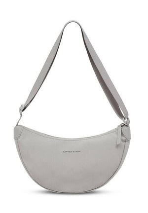 Lichtgrijze halvemaan schoudertas met verstelbare riem, ritssluiting en "KAPTEN & SON" logo gecentreerd aan de voorkant.