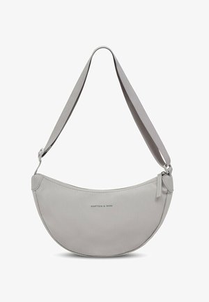 Sac à épaule demi-lune gris clair avec sangle réglable, fermeture éclair et logo "KAPTEN & SON" centré sur le devant.