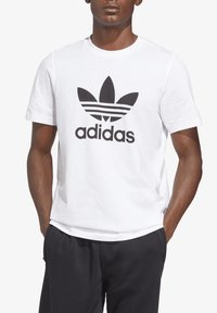 adidas Originals TREFOIL  - T-shirt con stampa - white