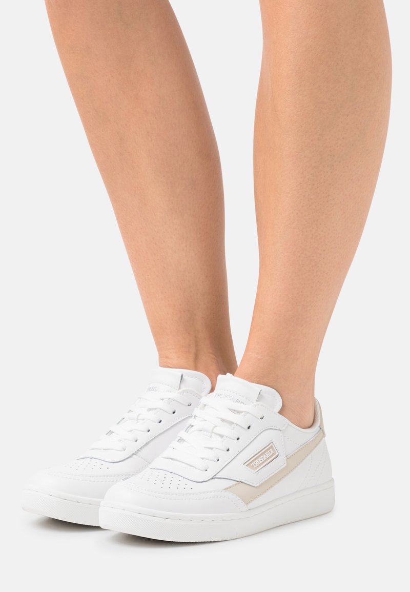 Damen Sneaker low | Trussardi Sneaker low white/beige/weiß - ON64251 Damen Sneaker low | Trussardi Sneaker low white/beige/weiß - ON64251