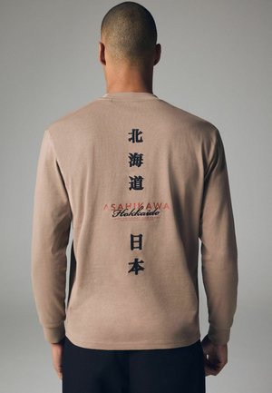 Next HEAVYWEIGHT BACK PRINT GRAPHIC - Tops ar garām piedurknēm - stone