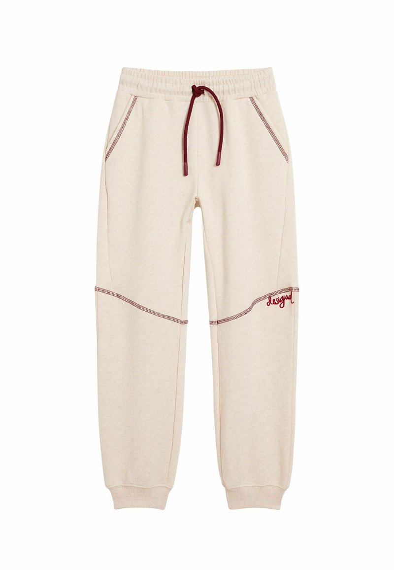 Beige joggings gemaakt van zacht materiaal, met een trekkoord in de taille, zijzakken en bordeauxrode stiksels en logo-accenten.