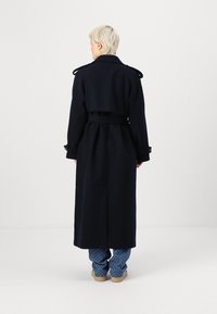VILA VISOFIE HEAVY MAXI  - Šineļveida mētelis - navy