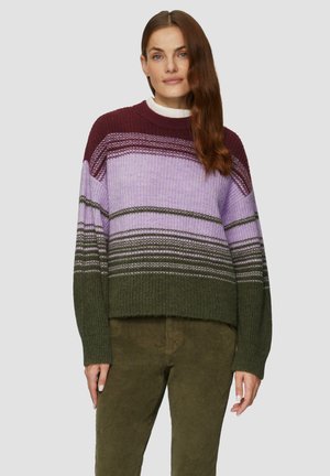 Strickpullover mit einem Farbverlauf in Burgunderrot, Lavendel und Grün, mit geripptem Muster und langen Ärmeln. Verkürztes Design mit Musterdetails.