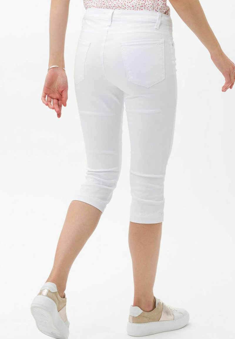 Damen Kleider | BRAX STYLE SHAKIRA C Jeans Shorts white/weiß - KD59714 Damen Kleider | BRAX STYLE SHAKIRA C Jeans Shorts white/weiß - KD59714