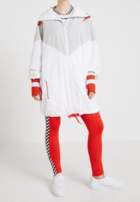 Hummel Hive Träningsjacka - white