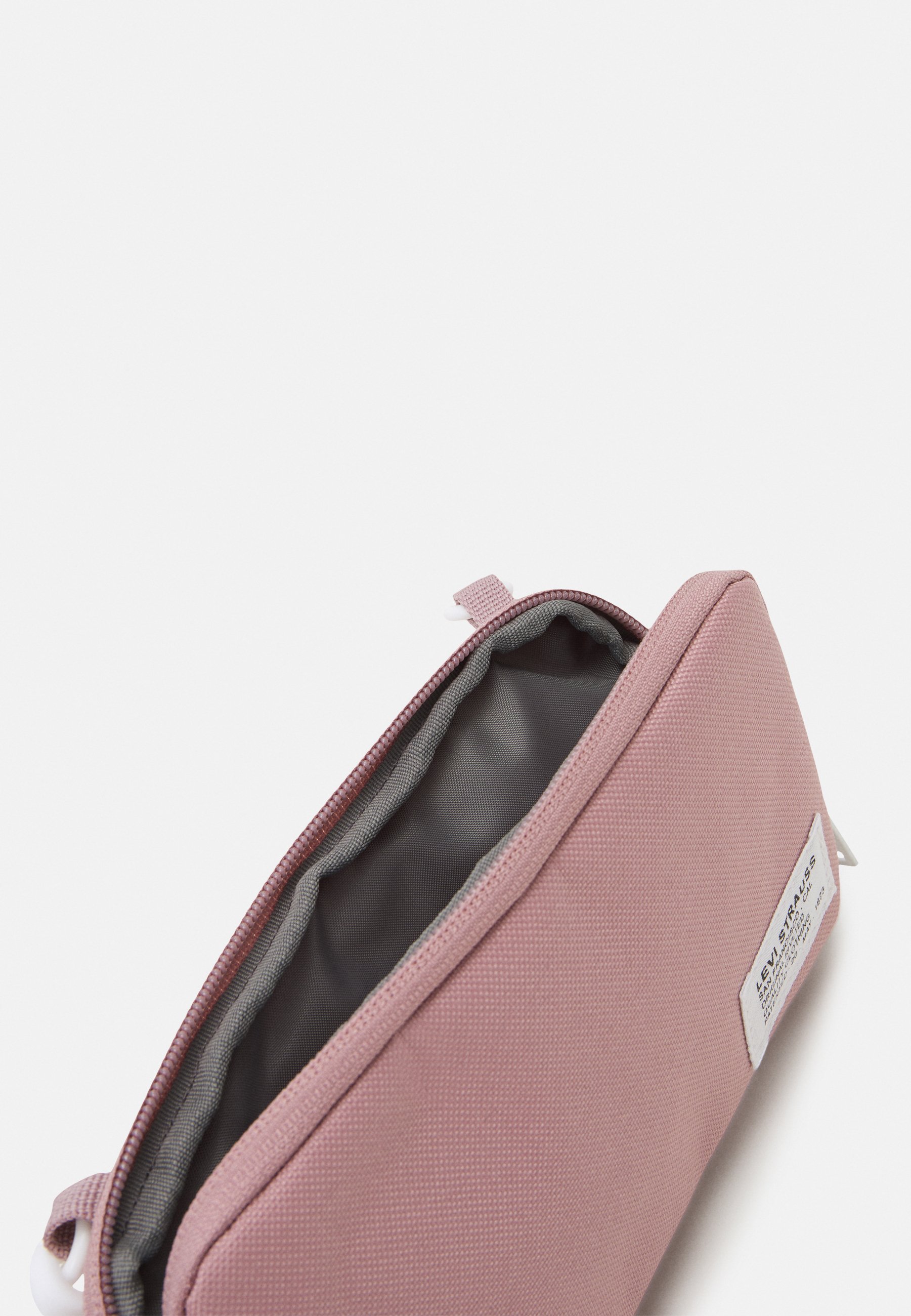 levis pouch bag