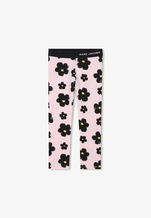 Roza legice s črnim cvetličnim vzorcem, ki ima rumene sredice. Črn pas z logotipom "MARC JACOBS". Elastičen material.