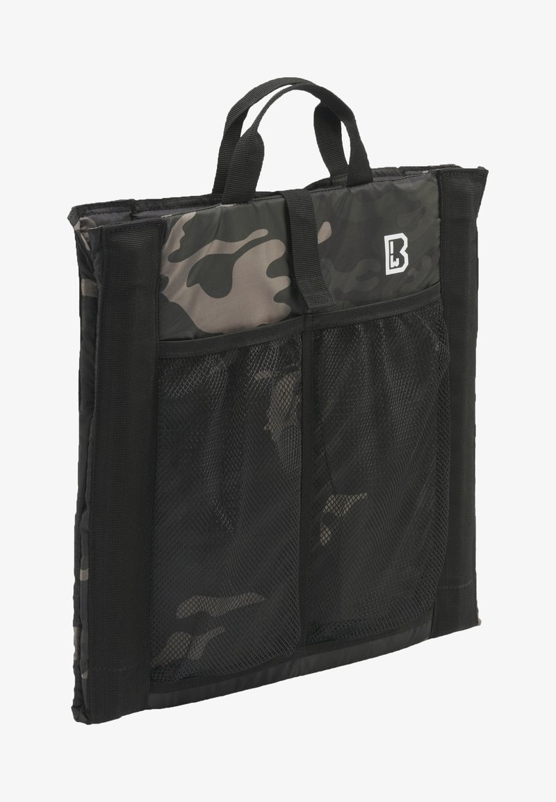 Camouflage-patterned bag featuring a padded design, two black mesh pockets, and dual fabric handles for easy carrying.