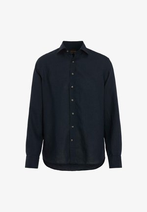 Herre skjorte med lange ærmer i mørk navyblå, knapper foran med krave og rundet kant på hvid baggrund.