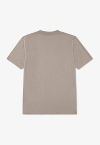 Κοντομάνικο T-shirt από βαμβάκι σε ανοιχτό μπεζ χρώμα. Κλασικός στρογγυλός γιακάς με ραμμένες άκρες. Απλό σχέδιο, χωρίς γραφικά ή σχέδια.