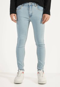Bershka Vaqueros pitillo - blue