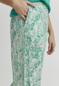 ICHI IHMARRAKECH - Kelnės - holly green