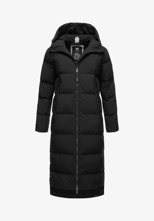 Abrigo acolchado negro con un diseño largo, que cuenta con capucha, cierre de cremallera y dos bolsillos laterales. Fabricado en una tela suave con textura acolchada.