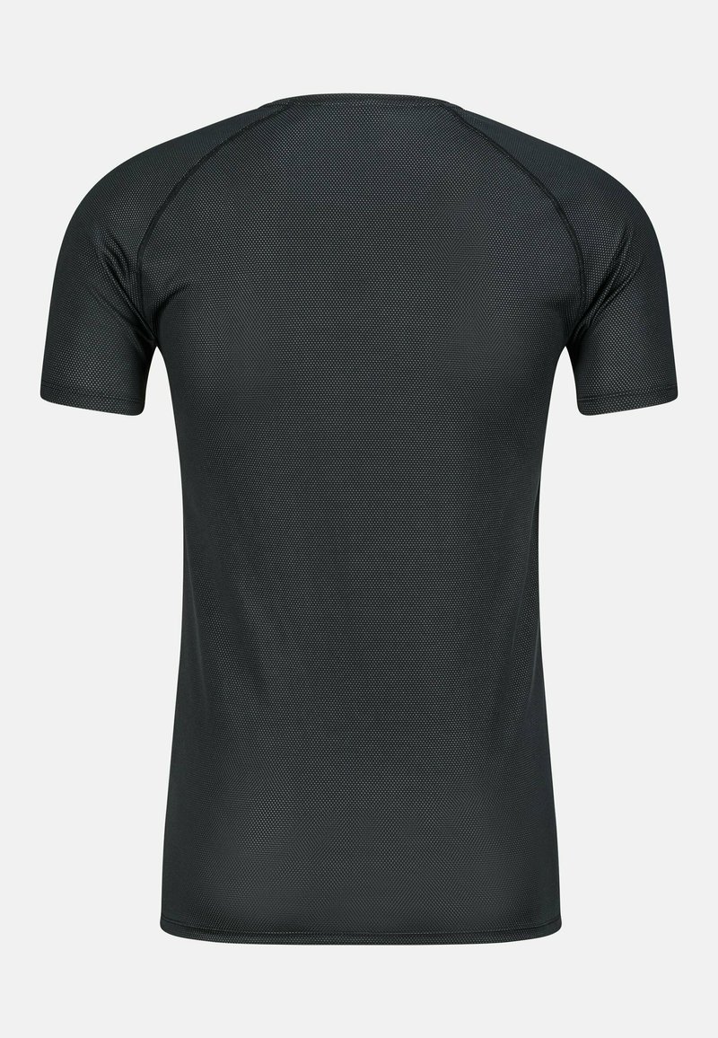 Czarna koszulka sportowa z krótkim rękawem wykonana z teksturowanej, oddychającej tkaniny; posiada okrągły dekolt i rękawy raglanowe dla większej swobody ruchów.