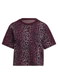 Camiseta corta de manga corta con estampado de leopardo en rojo oscuro y negro, y cuello y franjas en los hombros en burdeos.