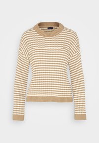 Maglione a righe beige e crema con texture a coste, collo rotondo e maniche lunghe; presenta righe alterne sottili e spesse.