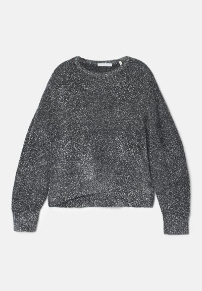 Glitrende sort sweater med en løs pasform, rund halsudskæring og lange ærmer. Lavet af blødt garn med en tekstureret, blank finish.