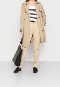 Esprit Chino kalhoty - beige