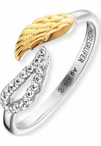 Sterling-Silberring mit einem gedrehten Goldakzent und einer funkelnden Anordnung klarer Steine, mit einem schlanken, offenen Design.