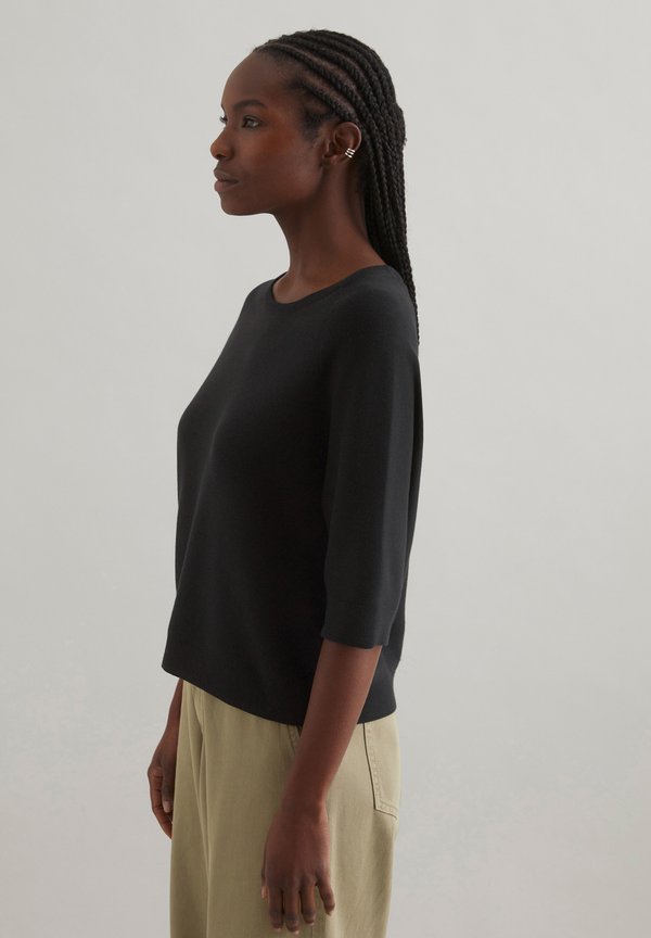 ROUND NECK - Jumper3