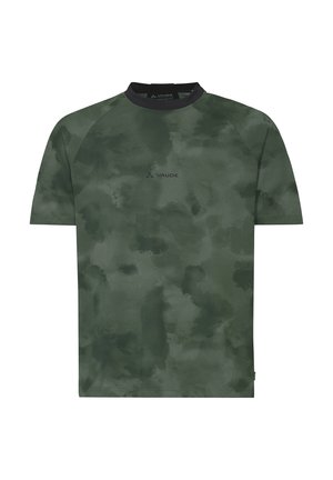 Kurzärmeliges T-Shirt mit grünem Batikmuster, schwarzem Rundhalsausschnitt und kleinem "Vaude"-Logo in der Brustmitte.