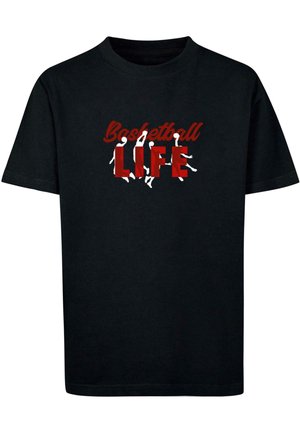 T-shirt en coton noir avec le texte rouge "Basketball" au-dessus de "LIFE", accompagné de silhouettes blanches de joueurs de basket en action.