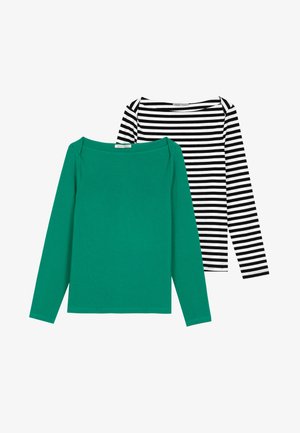 To lange ermer: én ensfarget grønn bomull og én svart-hvitt stripet bomull, med brede utringninger og avrundede hem.