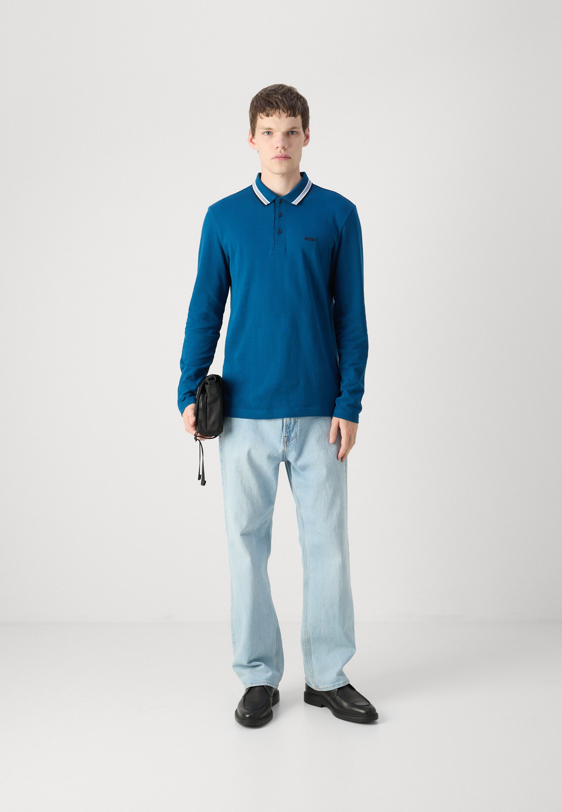 플리시 긴팔탑 오픈 블루 서른넷 | HUGO BOSS | 페칭 FETCHING