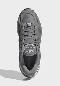 adidas Originals ASTIR - Sapatilhas - grey