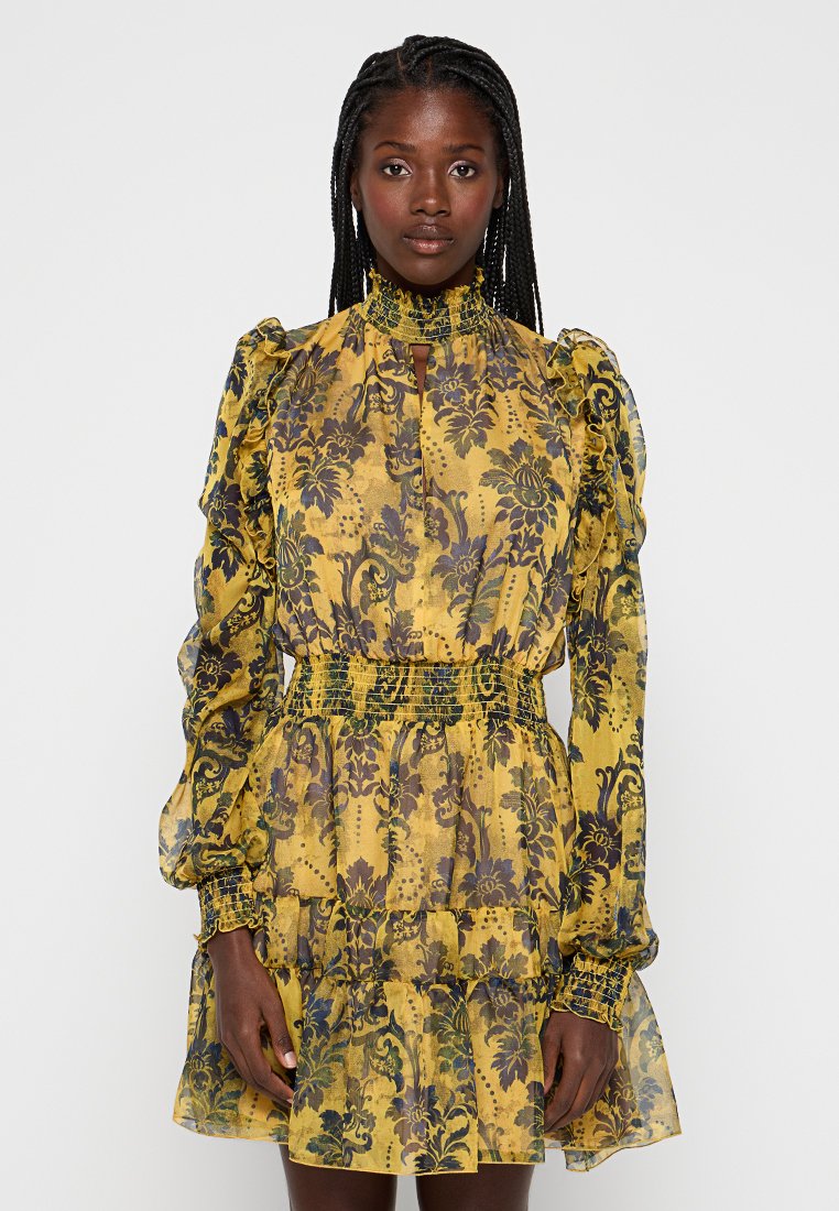 Versace Jeans Couture Jurk geel Versace Jeans Couture Jurk geel