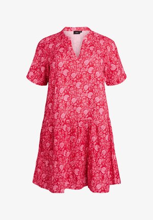 Czerwona sukienka z krótkim rękawem w biały kwiatowy wzór, z dekoltem w kształcie litery V, luźnym krojem i marszczonymi detalami na spódnicy.
