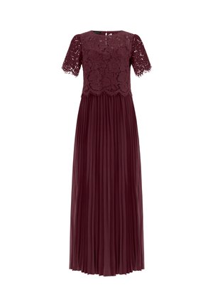 Robe top en dentelle bordeaux avec manches courtes et jupe longue plissée, présentant des bords festonnés et une fermeture par bouton à œillet dans le dos.