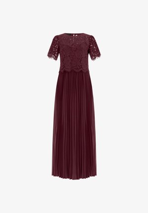 Robe top en dentelle bordeaux avec manches courtes et jupe longue plissée, présentant des bords festonnés et une fermeture par bouton à œillet dans le dos.