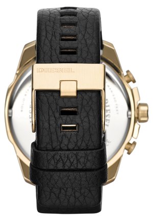 Zwarte leren horlogeband met reliëfstructuur, vergulde roestvrijstalen sluiting en Diesel-branding. Kenmerkt geventileerde details en een veilige gesp.