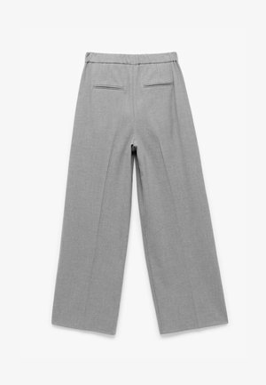 Grijze wijde broek van textuurstof, met een elastische tailleband en twee achterzakken zonder zichtbare sluiting.