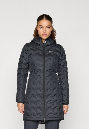 Must mustriga jope kapuutsiga, tekstuurse chevron-mustriga, täispikk lukuga ja kahe eesmine taskuga, valmistatud kergetest materjalidest.