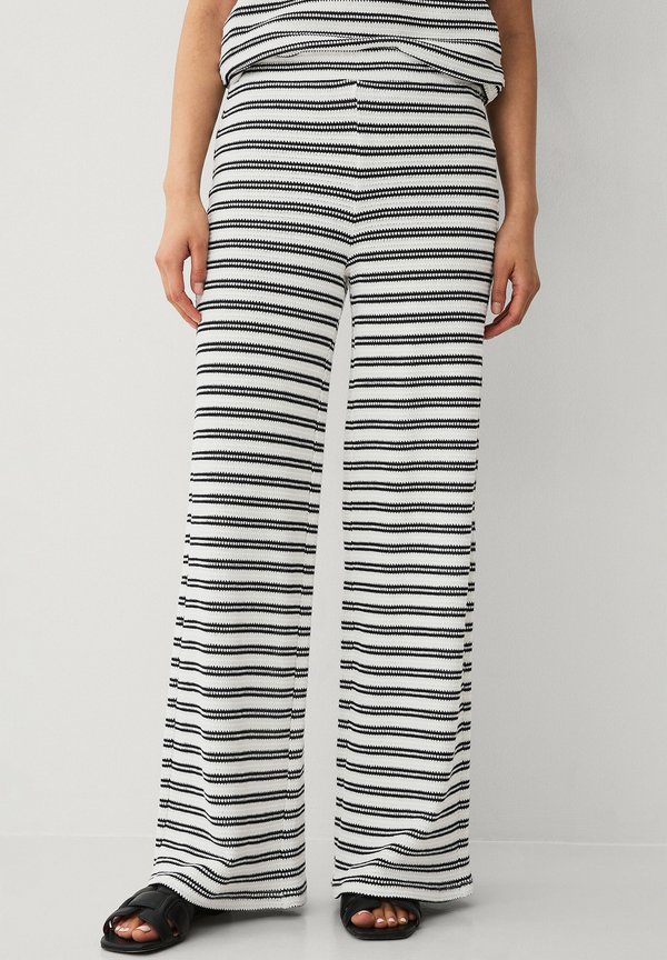 MIT STREIFEN - Stoffhose - schwarz weiß gestreift