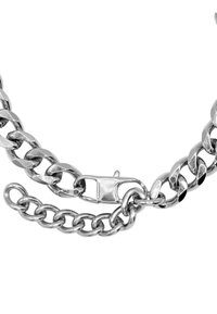 Bracciale in metallo argentato caratterizzato da grandi anelli interconnessi, una chiusura robusta e una sezione di anelli più piccoli per la regolazione.