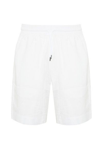 Pantaloni corti bianchi in cotone con vita elasticizzata, chiusura con cordoncino e due tasche laterali. Tessuto morbido con vestibilità comoda.