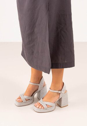 Exé HAVANA - Sandalias con plataforma - silver