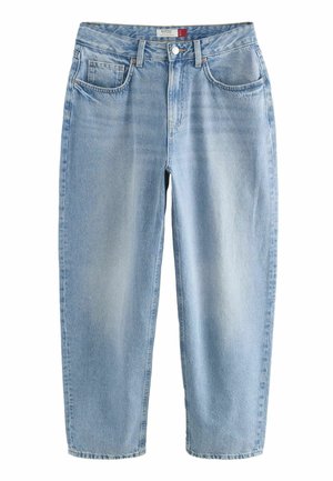 Jean en denim bleu clair avec une coupe décontractée, jambes droites, poches avant et une taille avec une étiquette. La texture est légèrement délavée.