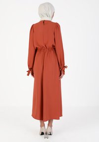 Modanisa MODEST TAVIN - Maxi šaty - bronze