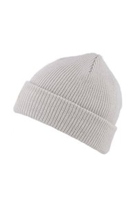 Jasnoszary dzianinowy beret z odwróconym mankietem, posiadający fakturowany ribbingu wzór oraz bezszwowy szczyt dla idealnego dopasowania.