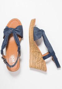 Wallis Sandály na platformě - dark blue