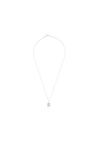 Collar de cadena de plata con un colgante en forma de oso de goma rosa, con una textura suave y un diseño simple. Longitud ajustable con cierre.