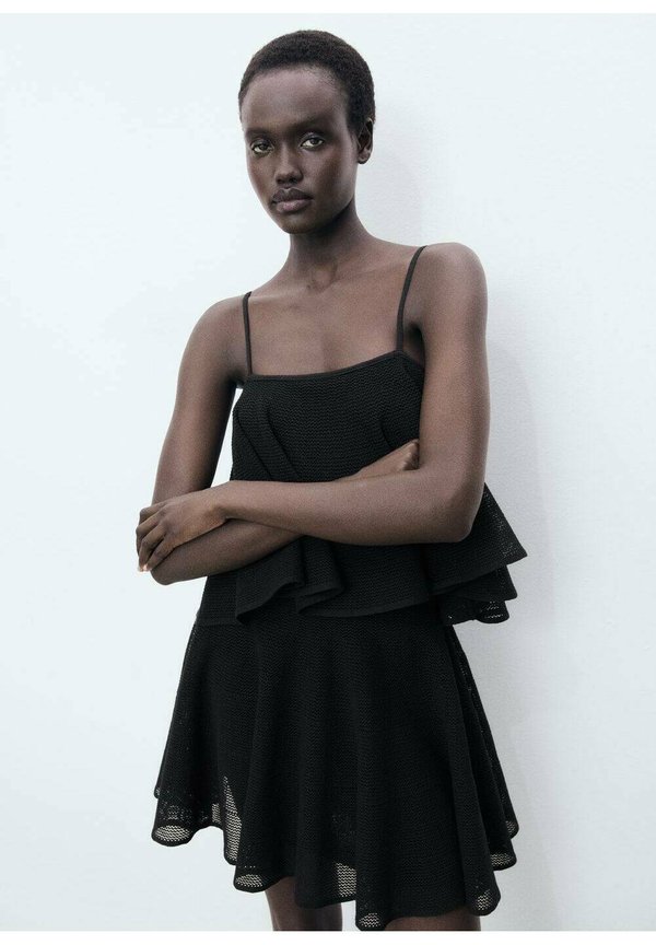 MIT RÜSCHEN - Jumper dress - schwarz