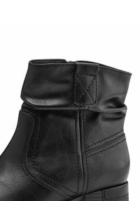 Jana Ankle Boot - black